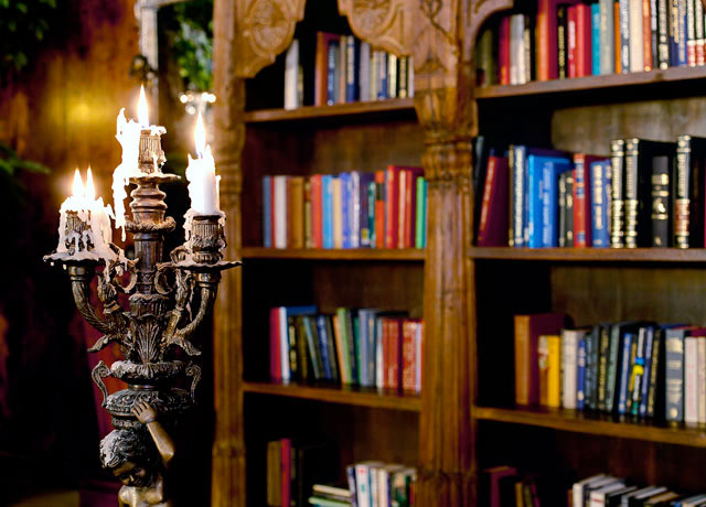 Artisan lounge